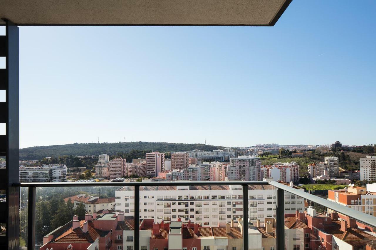 Skyscraper Riverview Lisbon With Indoor Pool Exterior foto