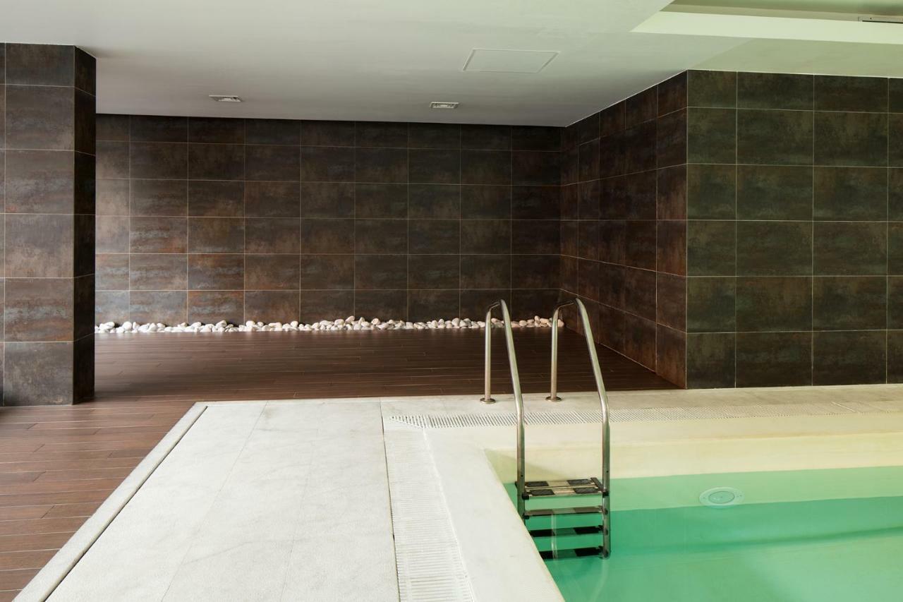 Skyscraper Riverview Lisbon With Indoor Pool Exterior foto